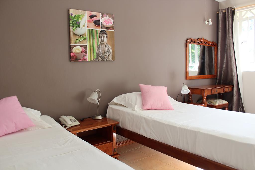 Elysee Residence Trou-aux-Biches Quarto foto