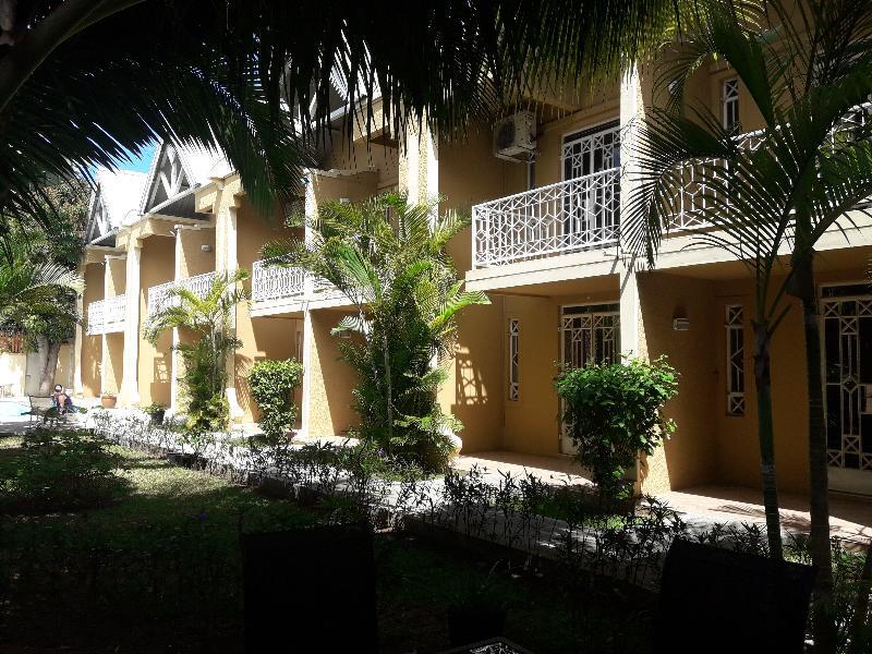 Elysee Residence Trou-aux-Biches Exterior foto